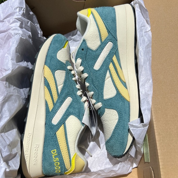 Brand New Reebok DL5000 - Picture 2 of 6